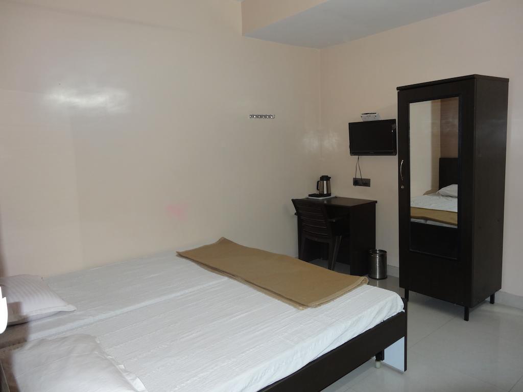 Dwaraka Inn Haïdarabad Chambre photo