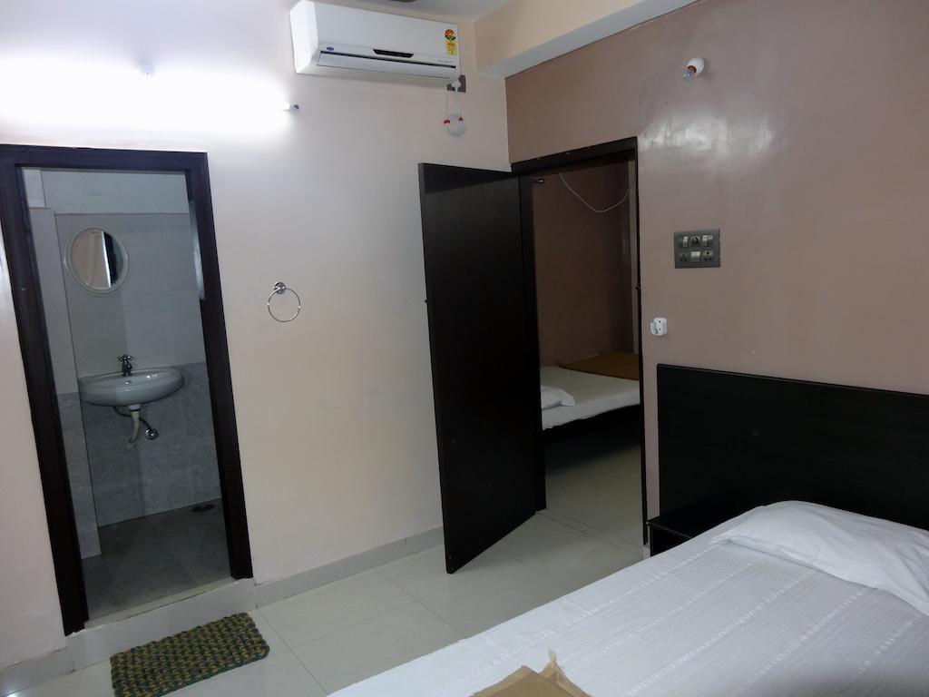 Dwaraka Inn Haïdarabad Chambre photo